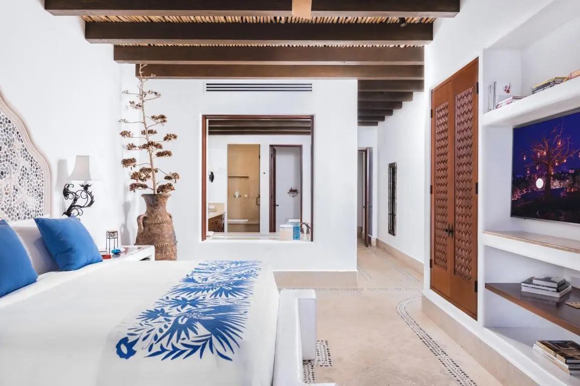 Las Ventanas Waterfront Estates