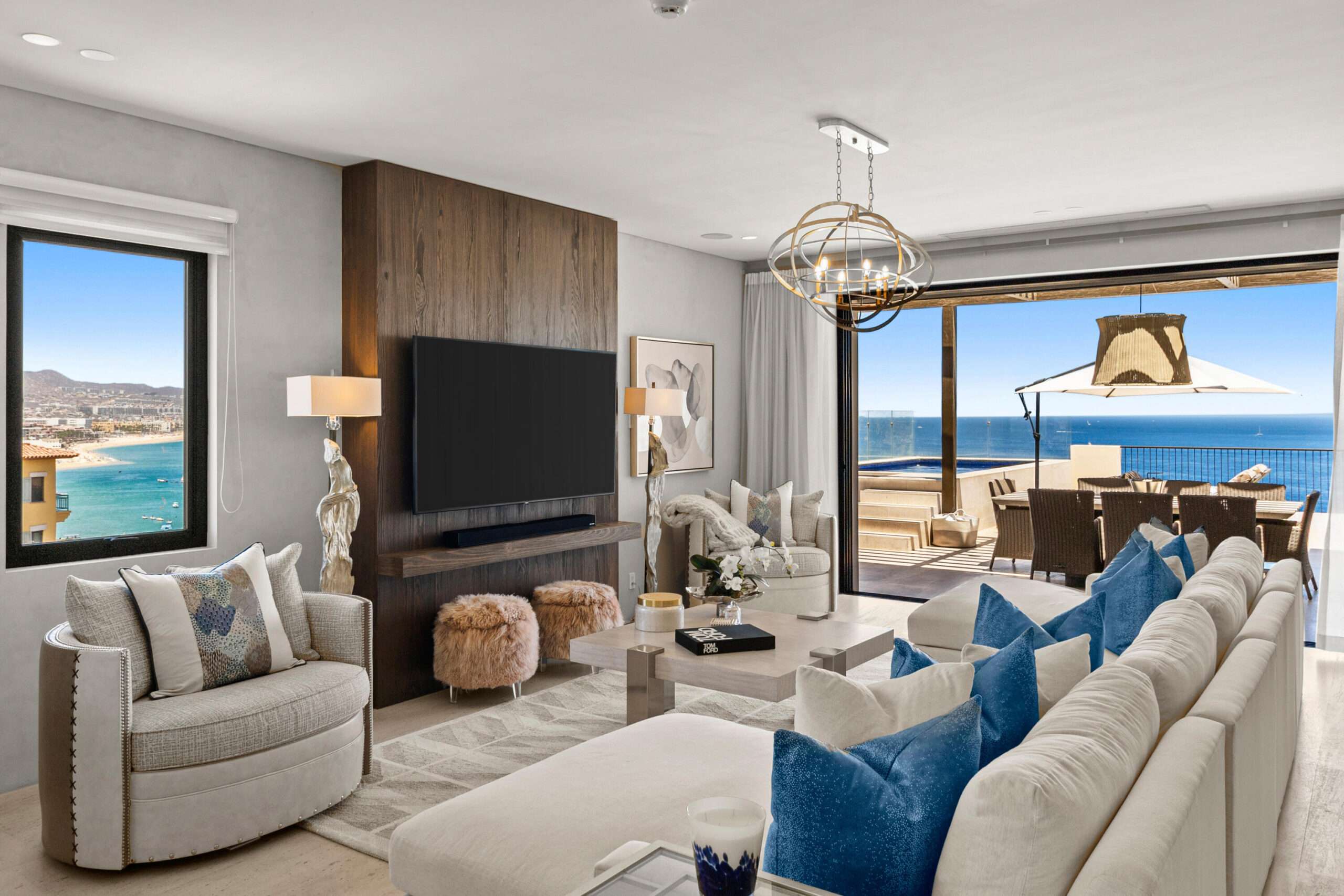 Las Ventanas Las Ventanas Ultra-Luxury Penthouse with unmatched elegance at Las Ventanas. Experience the epitome of luxury living in this stunning 3 bdr, 3 & 2 1/2 baths, atop the prestigious Las Ventanas resort. Boasting an expansive 3,600 sq. ft. of A/C space with an additional 4,000 sq. ft. rooftop deck, this residence redefines grandeur. Breathtaking for sale
